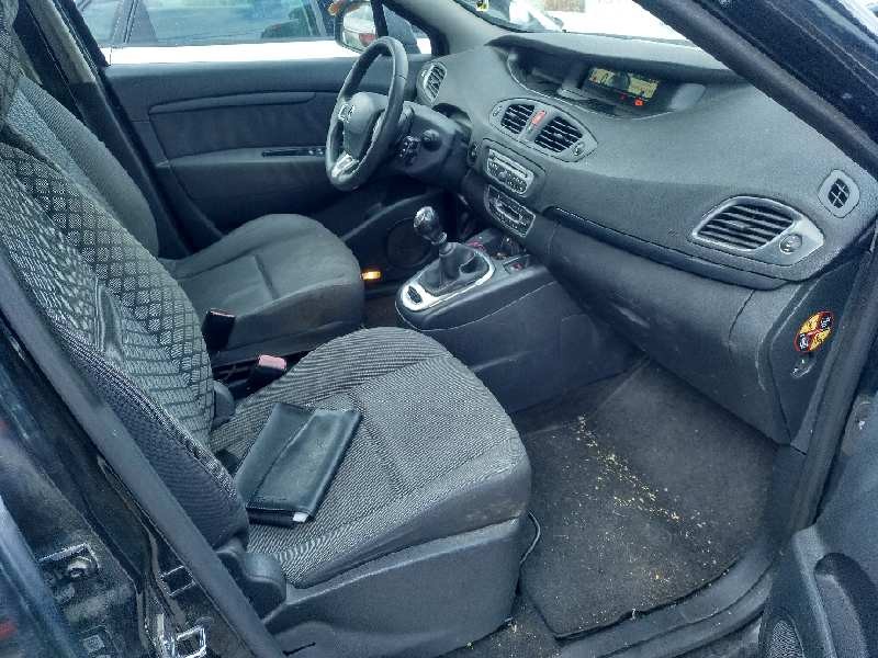 renault scenic iii del año 2011