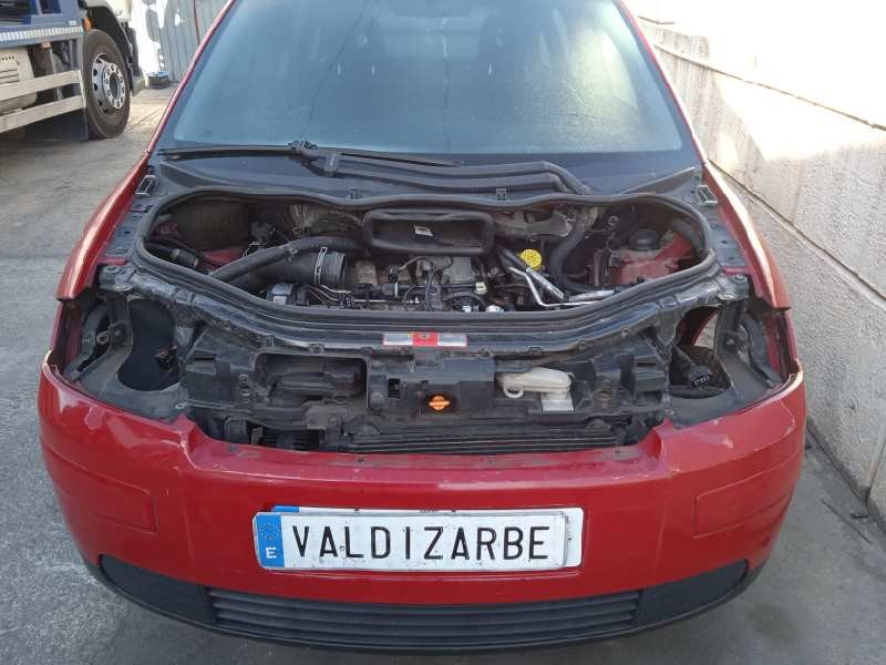 audi a2 (8z) del año 2003