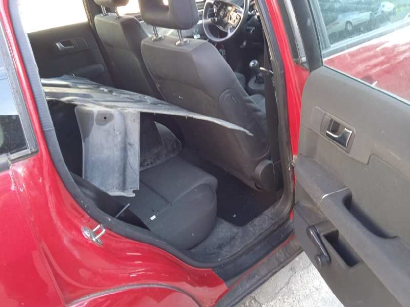 audi a2 (8z) del año 2003