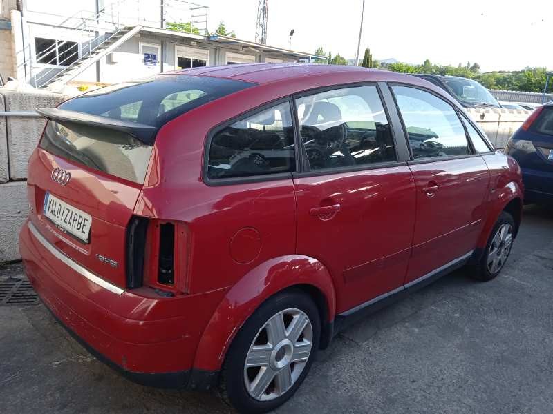 audi a2 (8z) del año 2003