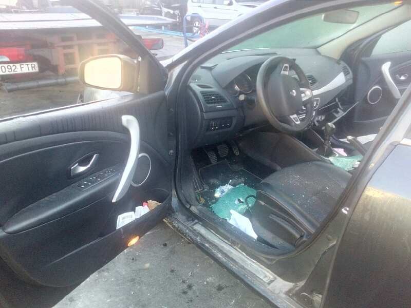 renault fluence del año 2010