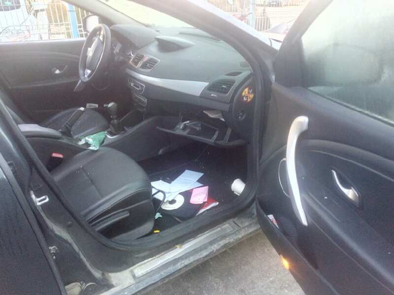 renault fluence del año 2010