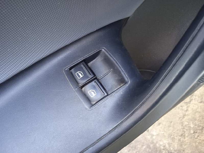 seat ibiza sc (6j1) del año 2013