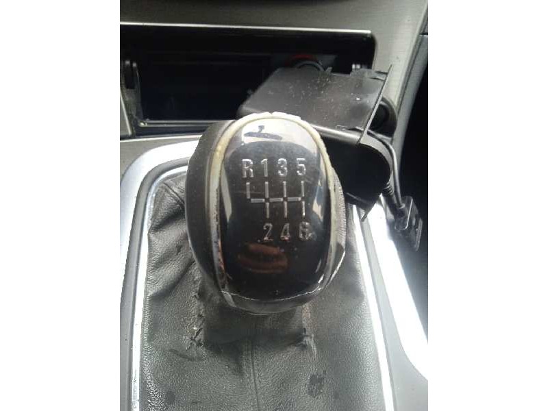 opel insignia berlina del año 2010