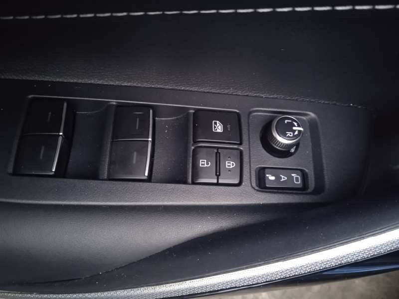 toyota corolla (e21) del año 2022