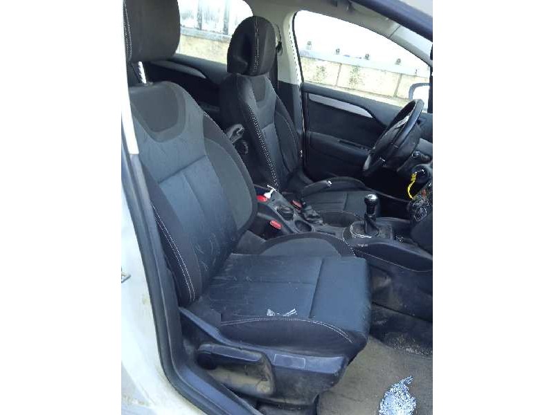 citroën c4 lim. del año 2013