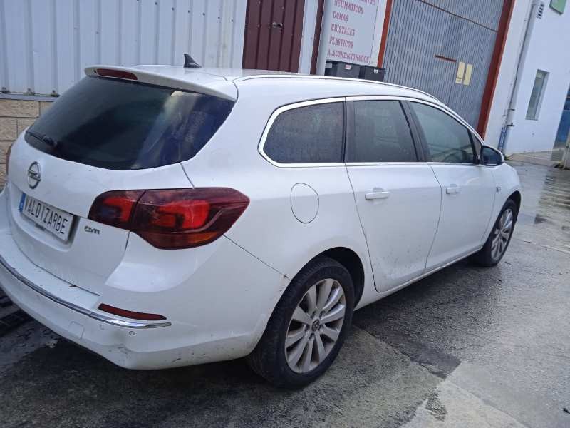 opel astra j sports tourer del año 2015