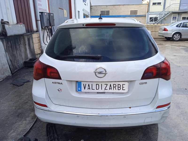 opel astra j sports tourer del año 2015