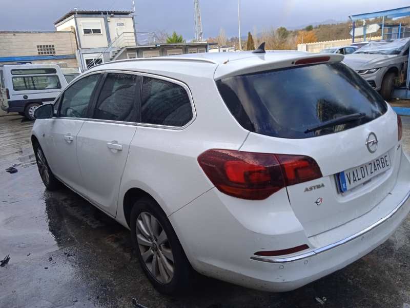 opel astra j sports tourer del año 2015