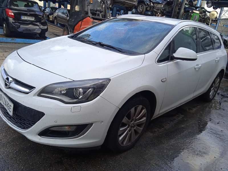 opel astra j sports tourer del año 2015