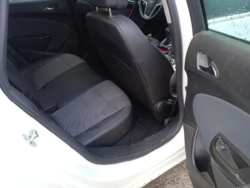 opel astra j sports tourer del año 2015