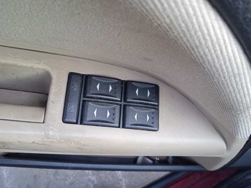 ford mondeo berlina (ge) del año 2005