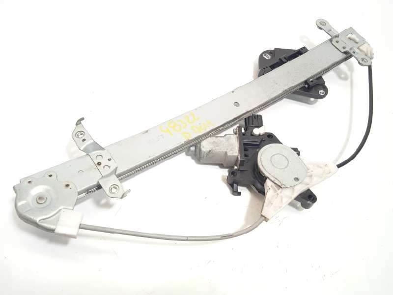 ELEVALUNAS DELANTERO DERECHO 61041AJ000 