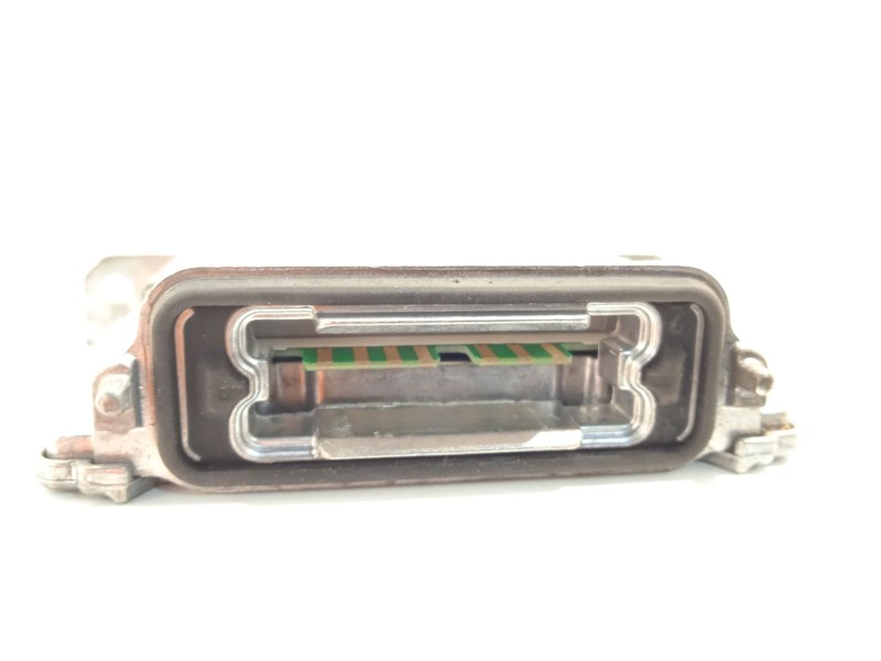 Recambio de centralita faro xenon para ford kuga (cbs) 2.0 tdci cat referencia OEM IAM 89089352 1697303 