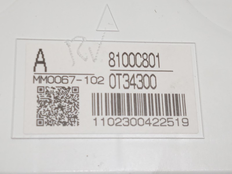 Recambio de cuadro instrumentos para mitsubishi asx 2.0 mivec cat referencia OEM IAM 8100C801  