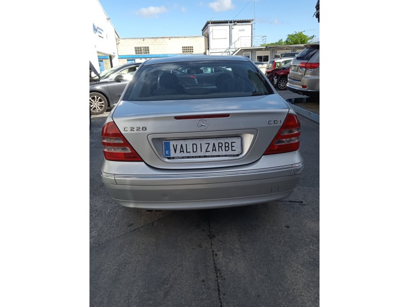 mercedes-benz clase c (w203) del año 2000