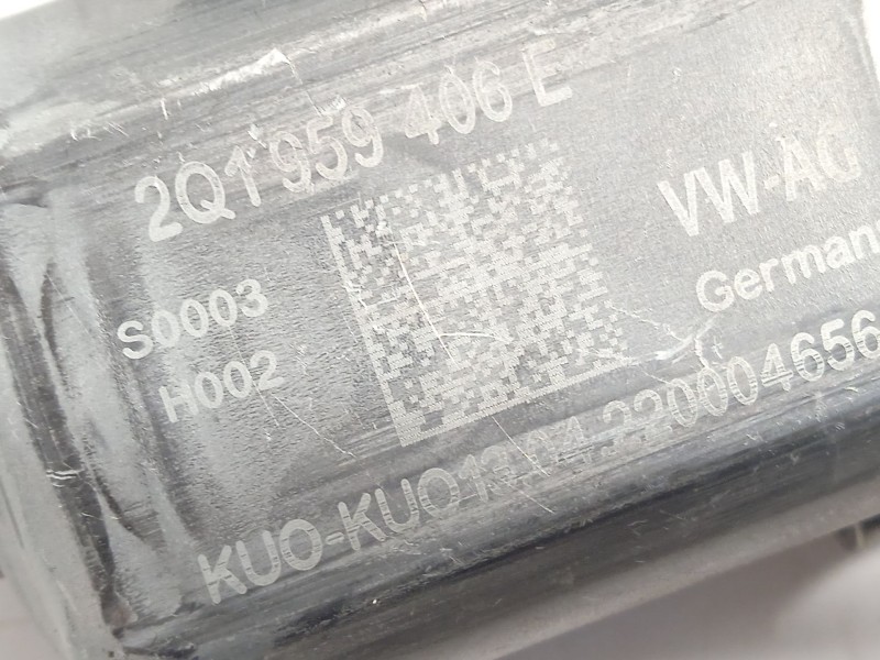 Recambio de elevalunas delantero derecho para volkswagen polo 1.0 tsi referencia OEM IAM 2G4837462B 2Q1959406E 