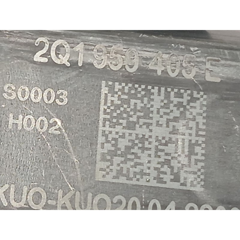 Recambio de elevalunas delantero izquierdo para volkswagen polo 1.0 tsi referencia OEM IAM 2G4837461B 2Q1959405E 