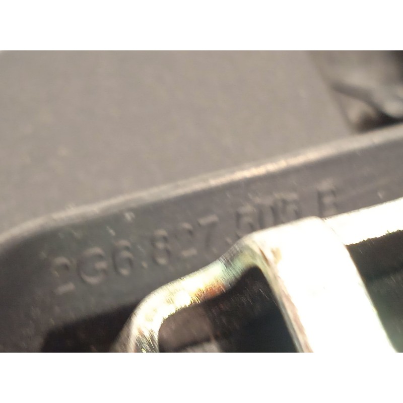 Recambio de cerradura maletero / porton para volkswagen polo 1.0 tsi referencia OEM IAM 2G6827505B  