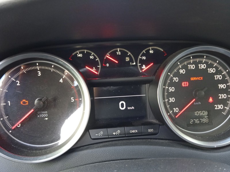 peugeot 508 i (8d_) del año 2015