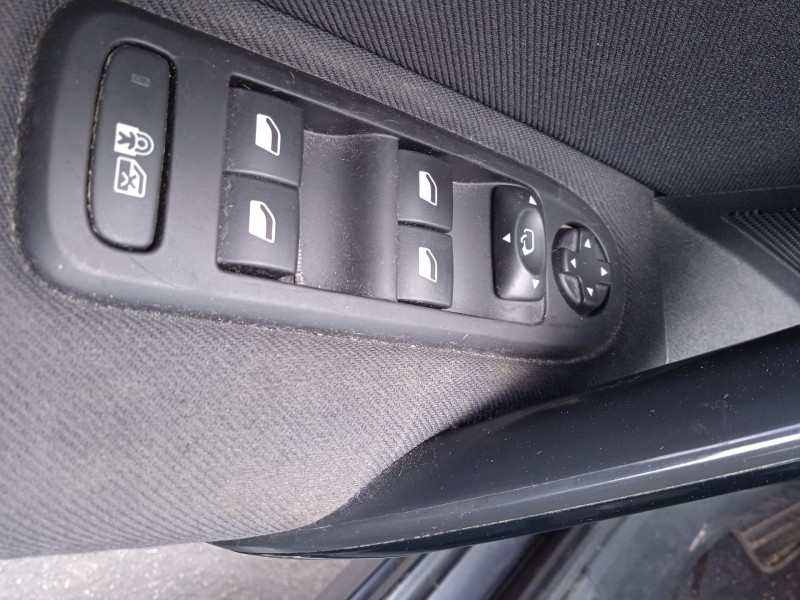 peugeot 508 i (8d_) del año 2015