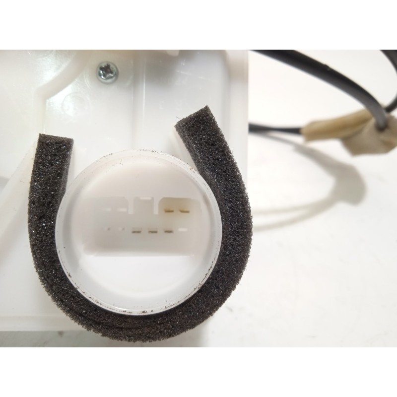 Recambio de cerradura puerta delantera derecha para mitsubishi asx 2.0 mivec cat referencia OEM IAM 5715A728  