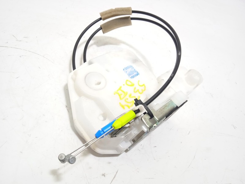 Recambio de cerradura puerta delantera izquierda para mitsubishi asx 2.0 mivec cat referencia OEM IAM 5715A739  