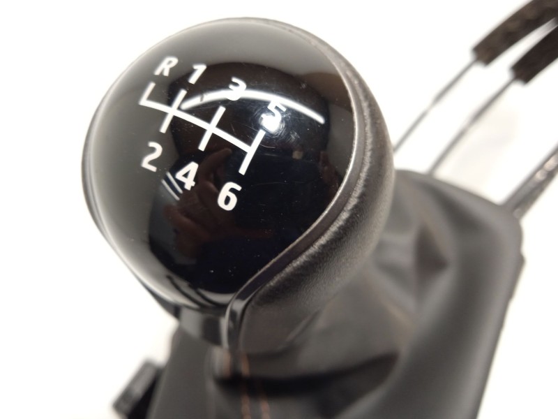 Recambio de palanca cambio para cupra formentor (km7) 1.5 tsi referencia OEM IAM 5WA711049BB  