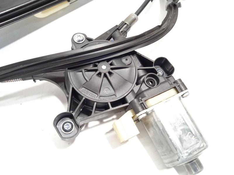 Recambio de elevalunas delantero derecho para skoda karoq (nu) 2.0 tdi referencia OEM IAM 5Q0959802B 575837462A 