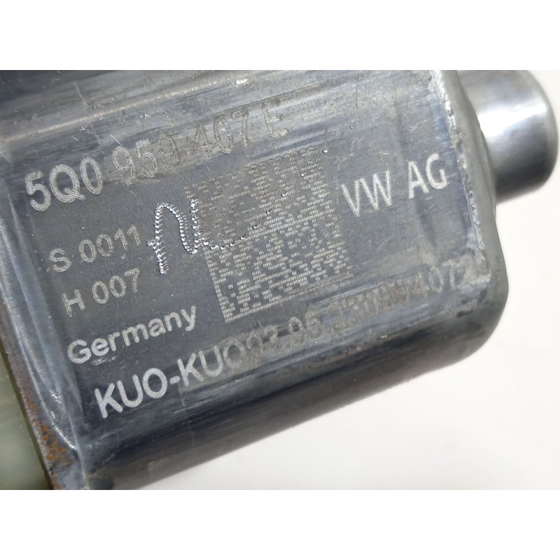 Recambio de elevalunas trasero izquierdo para skoda karoq (nu) 2.0 tdi referencia OEM IAM 5Q0959407E 575839461A 