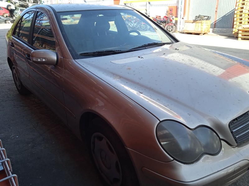 mercedes-benz clase c (w203) del año 2002