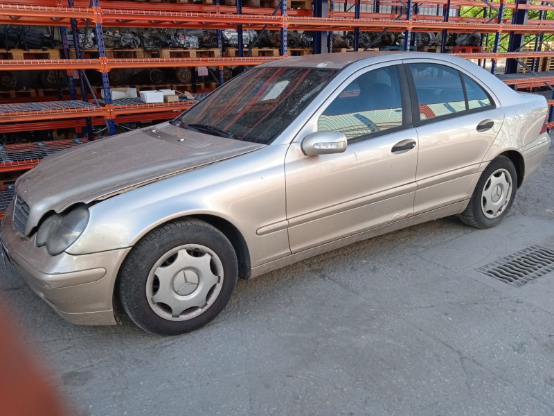 mercedes-benz clase c (w203) del año 2002