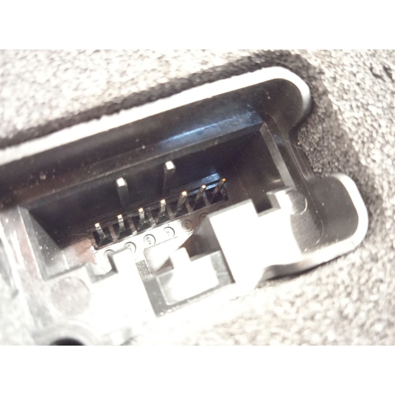 Recambio de cerradura puerta delantera derecha para skoda karoq (nu) 2.0 tdi referencia OEM IAM 5TB837016E  