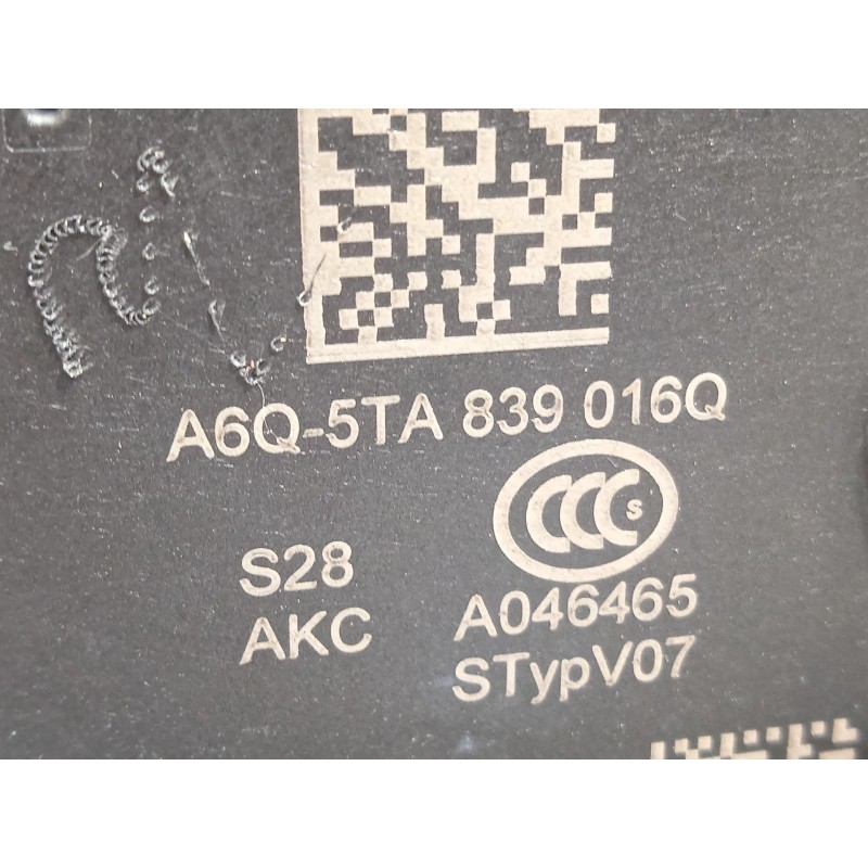 Recambio de cerradura puerta trasera derecha para skoda karoq (nu) 2.0 tdi referencia OEM IAM 5TA839016Q  