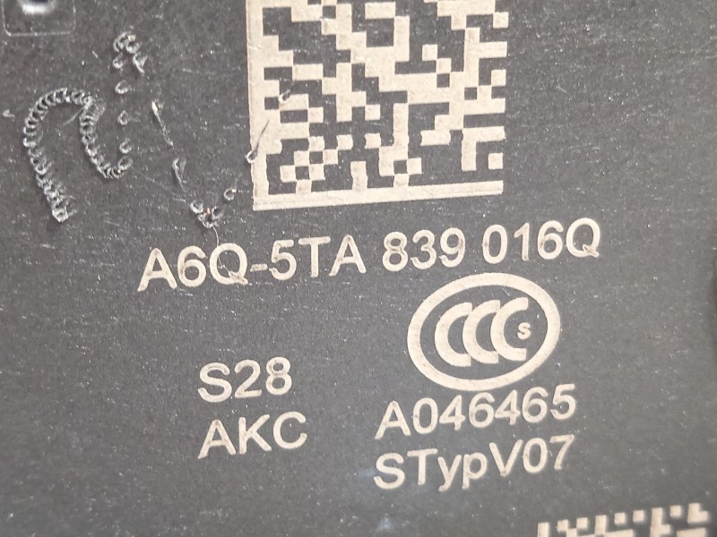 Recambio de cerradura puerta trasera derecha para skoda karoq (nu) 2.0 tdi referencia OEM IAM 5TA839016Q  