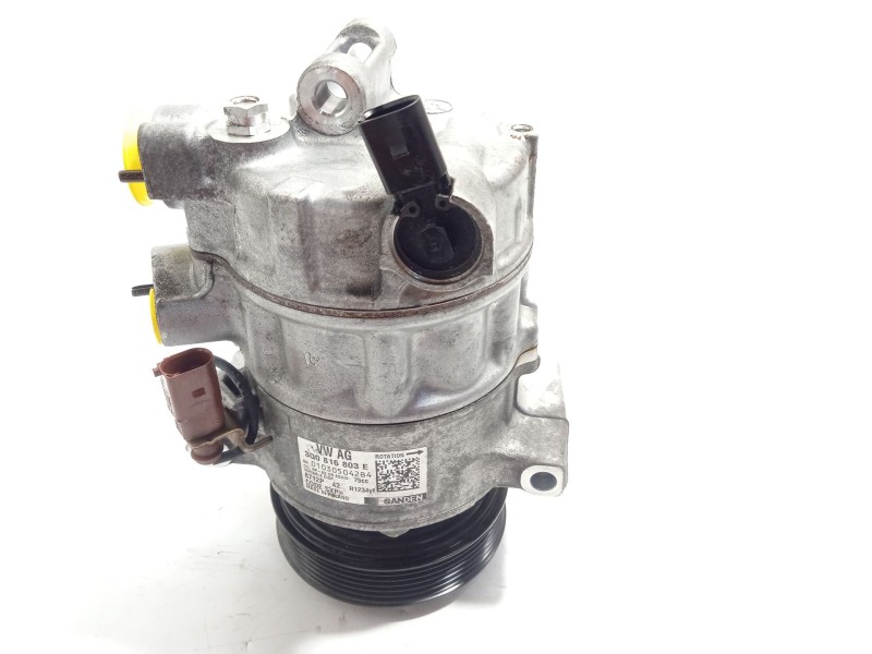 Recambio de compresor aire acondicionado para volkswagen polo 1.0 tsi referencia OEM IAM 3Q0816803E  