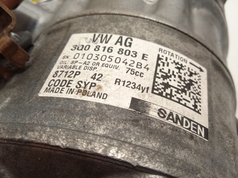 Recambio de compresor aire acondicionado para volkswagen polo 1.0 tsi referencia OEM IAM 3Q0816803E  