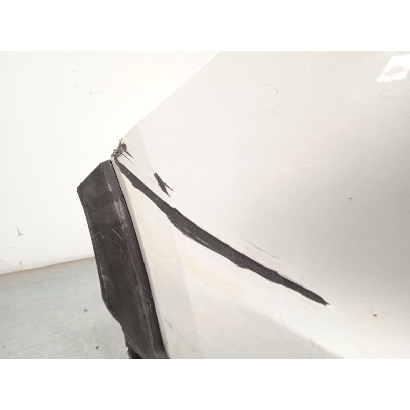 Recambio de paragolpes trasero para volvo xc 40 2.0 diesel cat referencia OEM IAM 31663160  