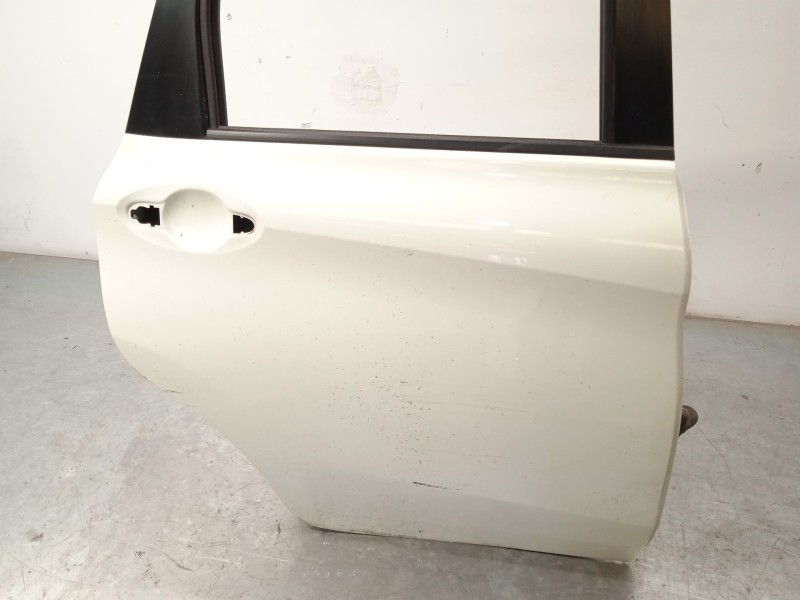 Recambio de puerta trasera derecha para nissan note visia referencia OEM IAM H21003VVMA  