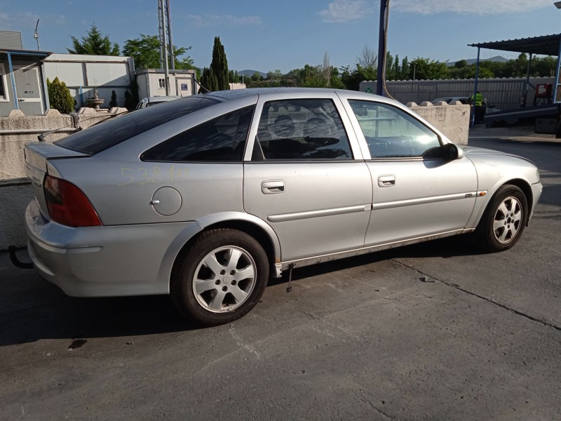 opel vectra b hatchback (j96) del año 2002
