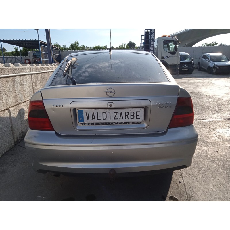 opel vectra b hatchback (j96) del año 2002