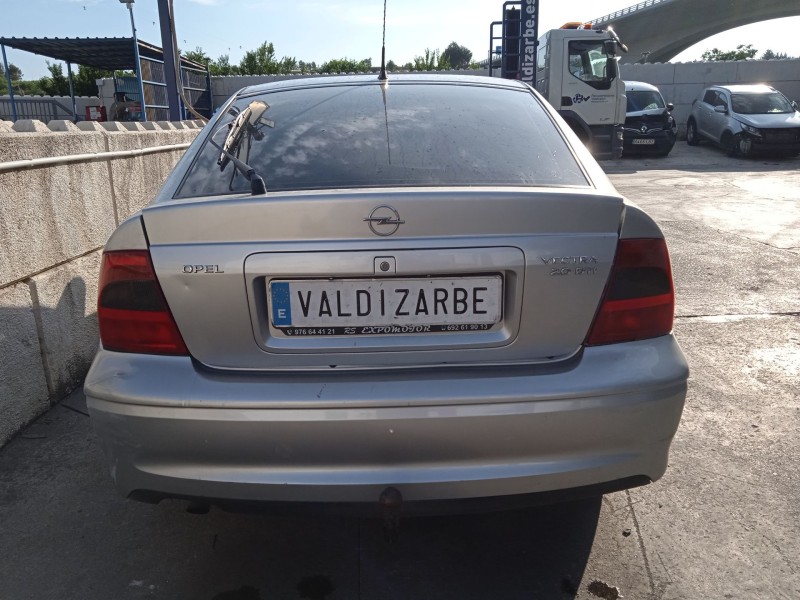 opel vectra b hatchback (j96) del año 2002