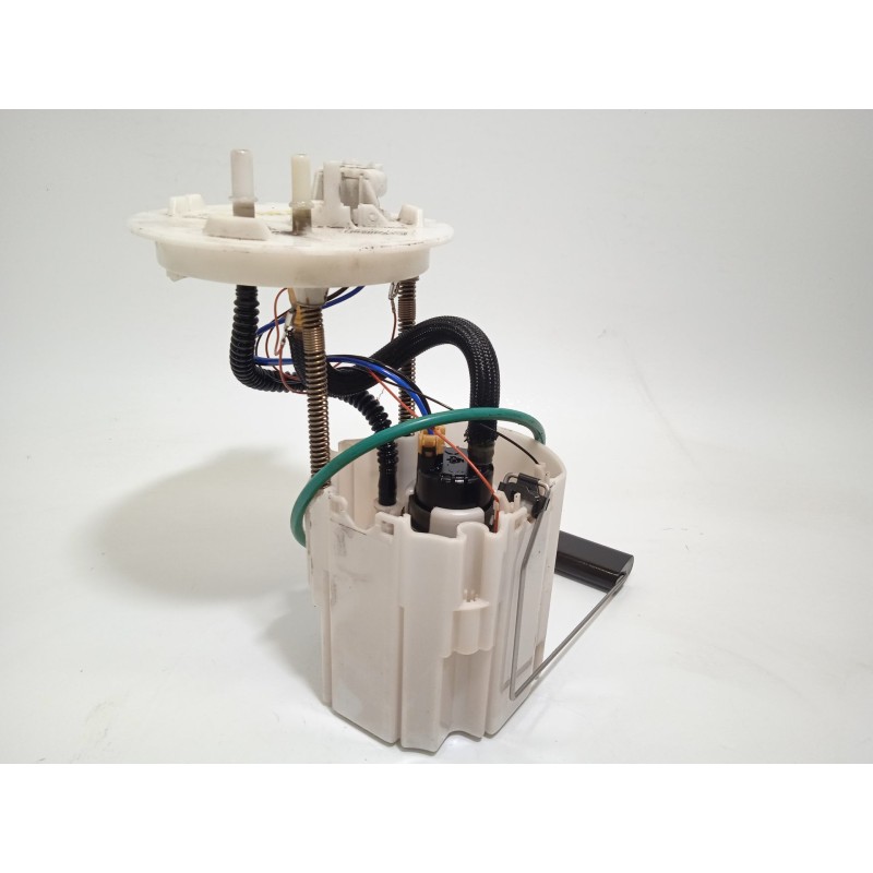 Recambio de bomba combustible para opel insignia berlina selective referencia OEM IAM 13577226 0580203024 