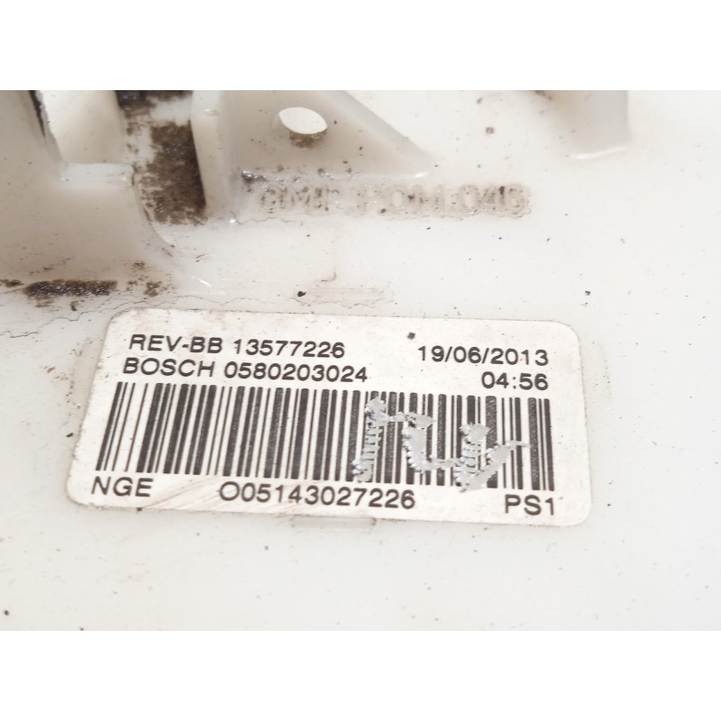 Recambio de bomba combustible para opel insignia berlina selective referencia OEM IAM 13577226 0580203024 