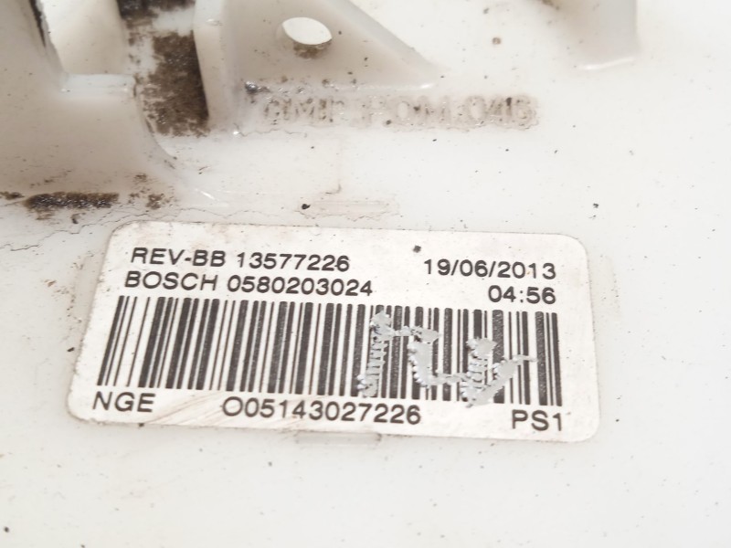 Recambio de bomba combustible para opel insignia berlina selective referencia OEM IAM 13577226 0580203024 