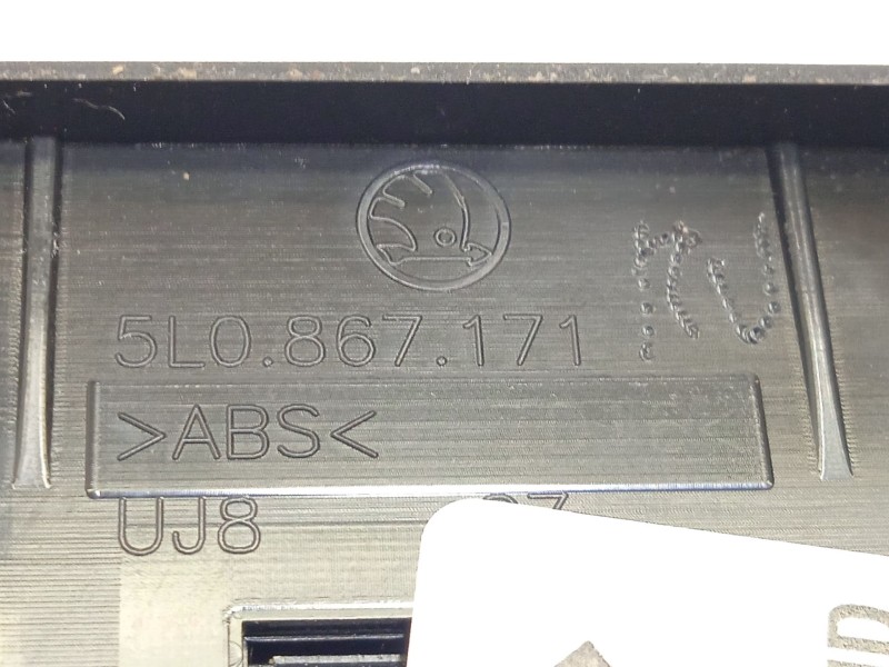 Recambio de mando elevalunas delantero izquierdo para skoda yeti 1.2 tsi referencia OEM IAM 5L0867171 5L08671719B9 