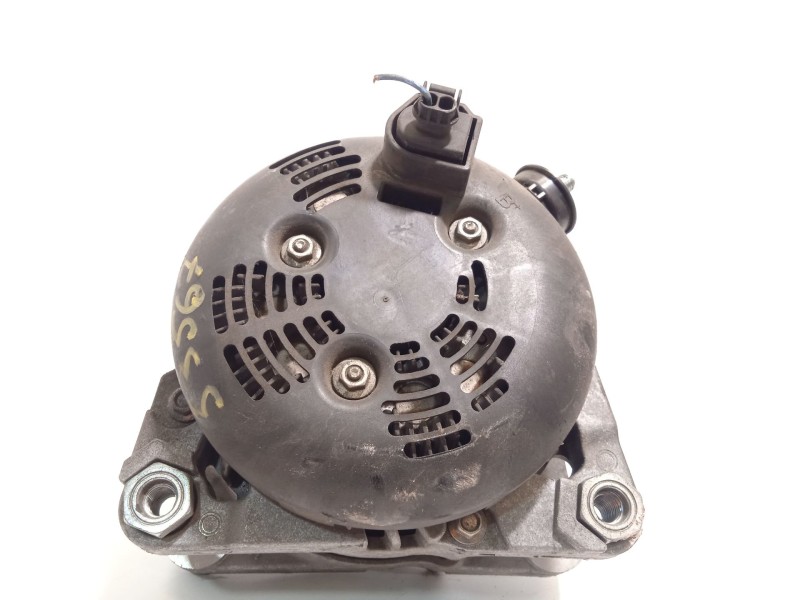 Recambio de alternador para land rover evoque 2.2 td4 cat referencia OEM IAM BJ3210300AC LR028116 1042106300