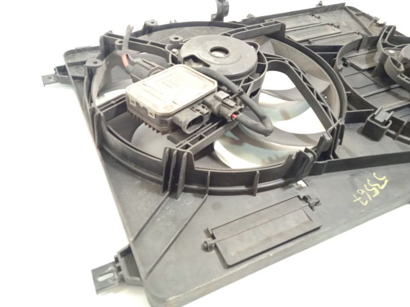 Recambio de electroventilador para land rover evoque 2.2 td4 cat referencia OEM IAM BJ328C607BC LR044833 