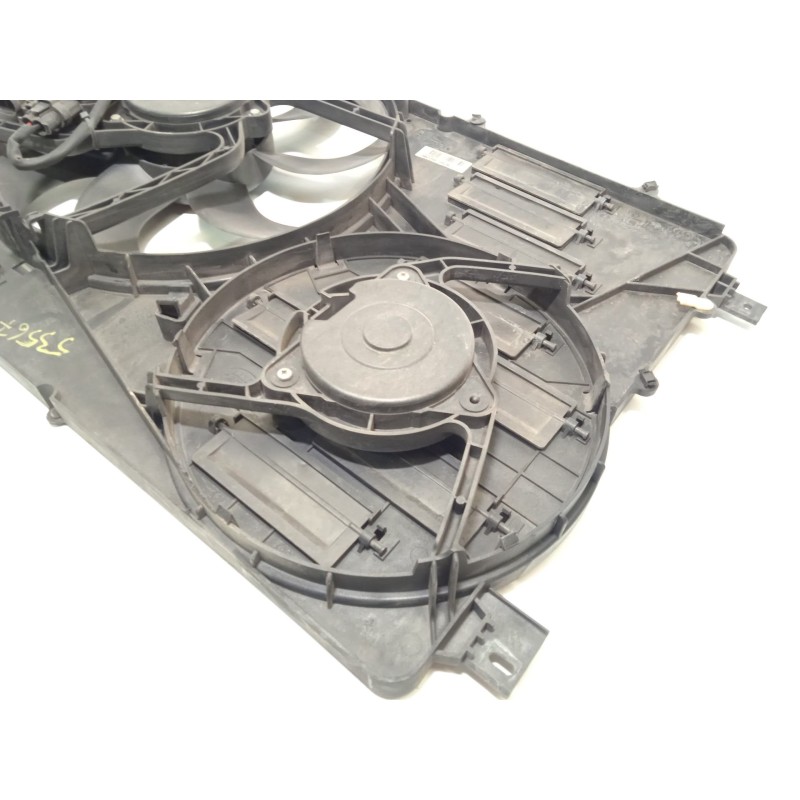 Recambio de electroventilador para land rover evoque 2.2 td4 cat referencia OEM IAM BJ328C607BC LR044833 