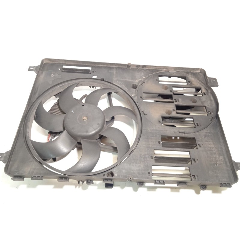 Recambio de electroventilador para land rover evoque 2.2 td4 cat referencia OEM IAM BJ328C607BC LR044833 